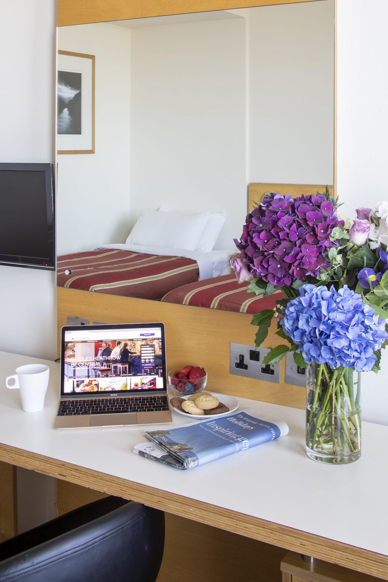 Hotel St Giles Heathrow - A St Giles