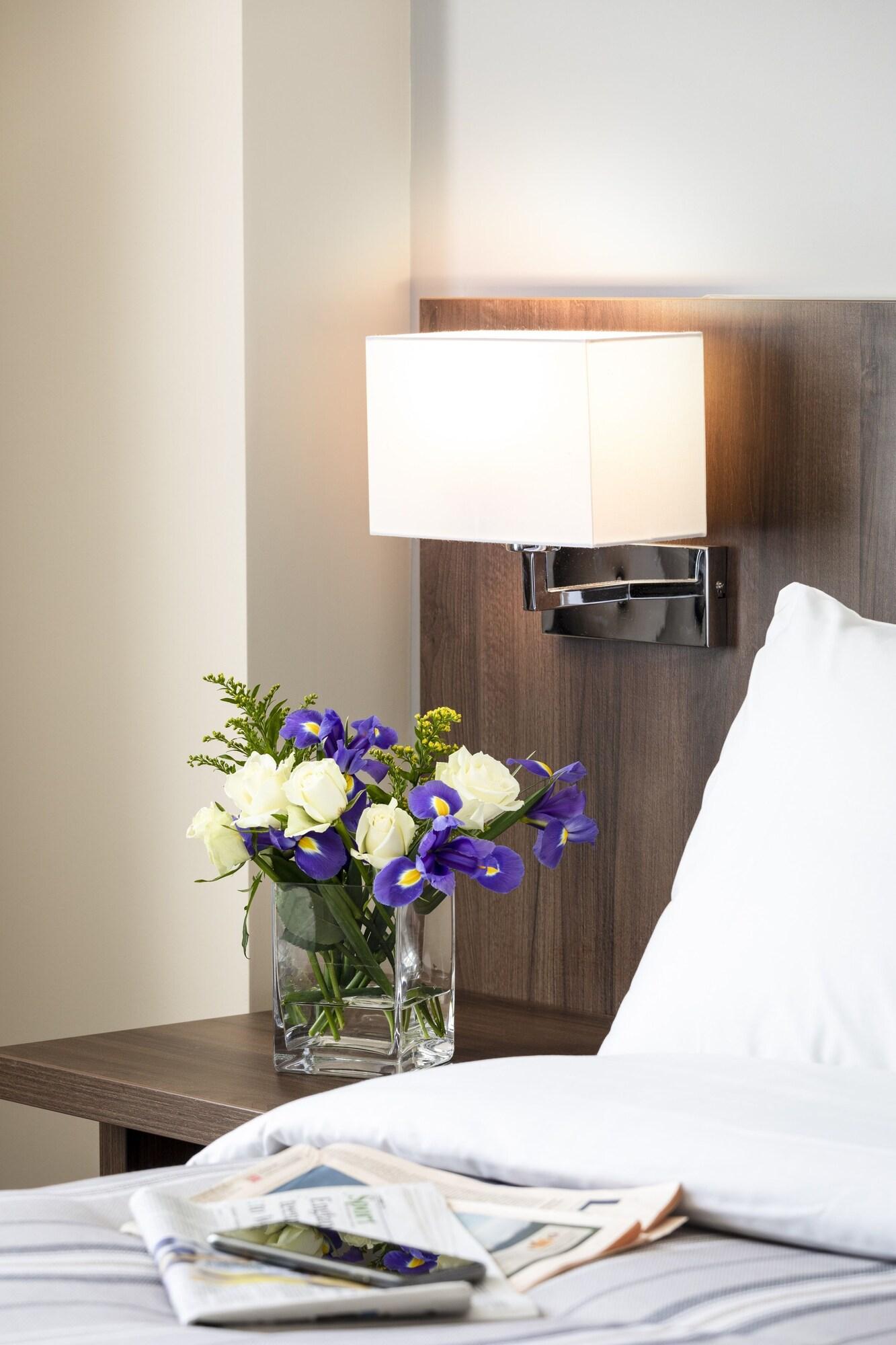 St Giles Heathrow - A St Giles 3* Feltham