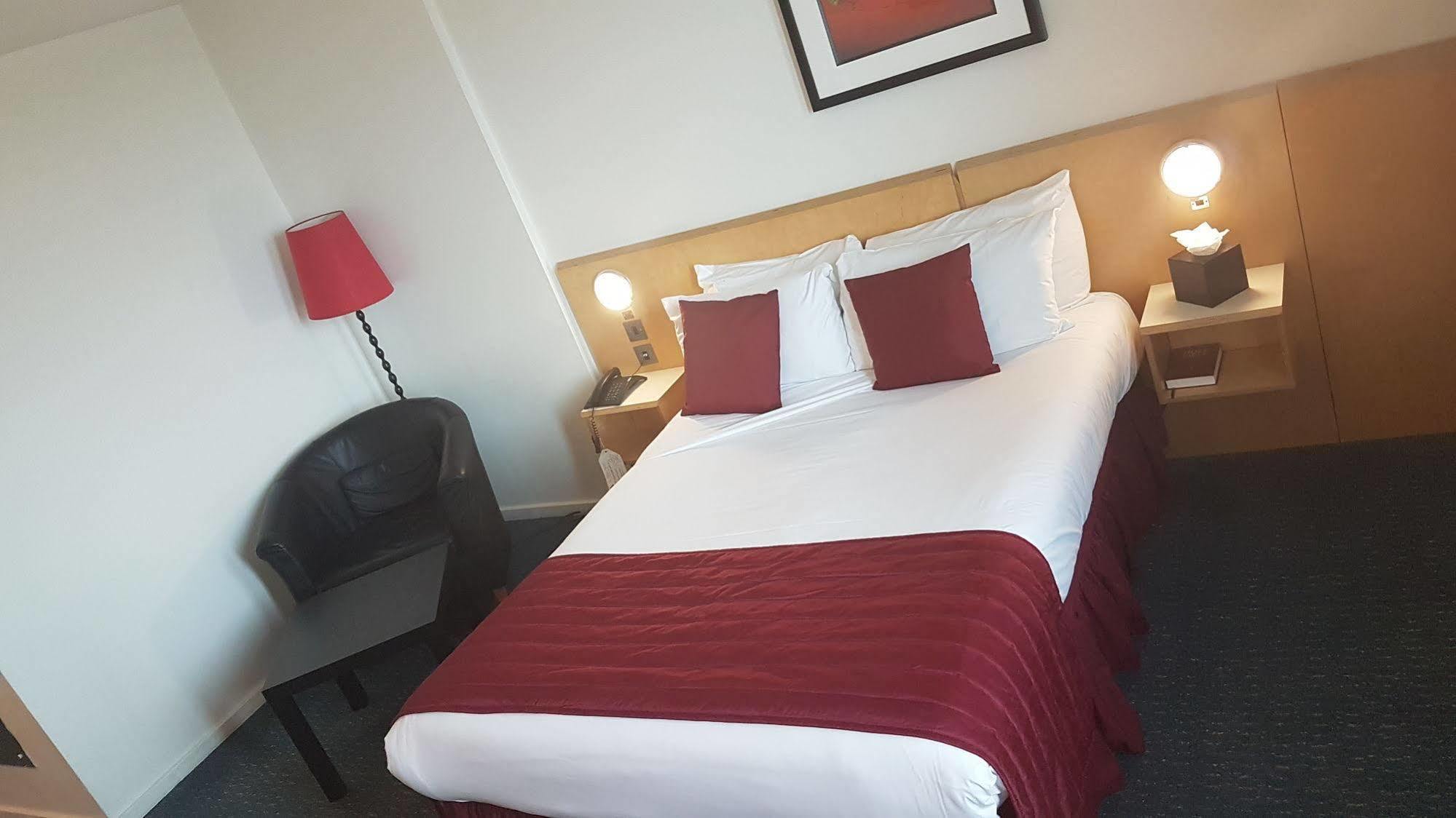 Hotel St Giles Heathrow - A St Giles Feltham
