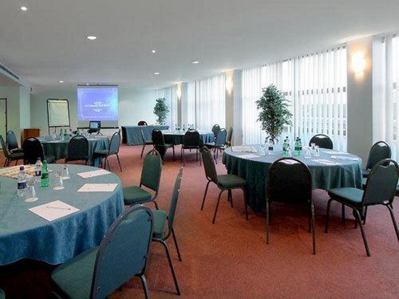 Hotel St Giles Heathrow - A St Giles 3*